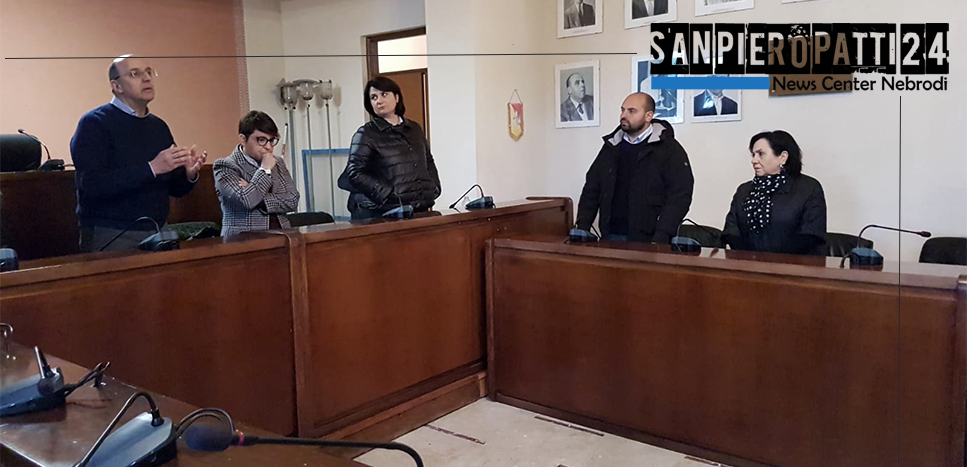 SAN PIERO PATTI –  L’Onorevole Bernadette Grasso incontra i lavoratori stabilizzati dal Comune nebroideo