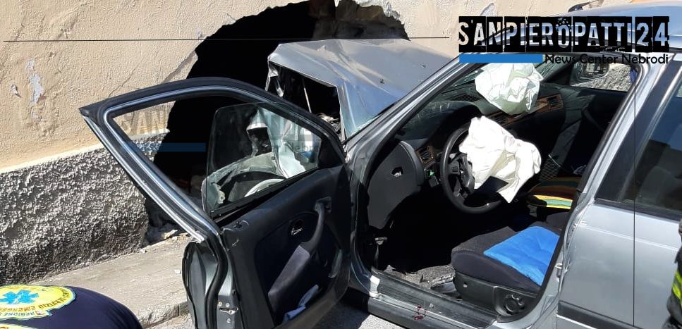 PATTI – Grave incidente stradale a Mongiove. Due feriti.