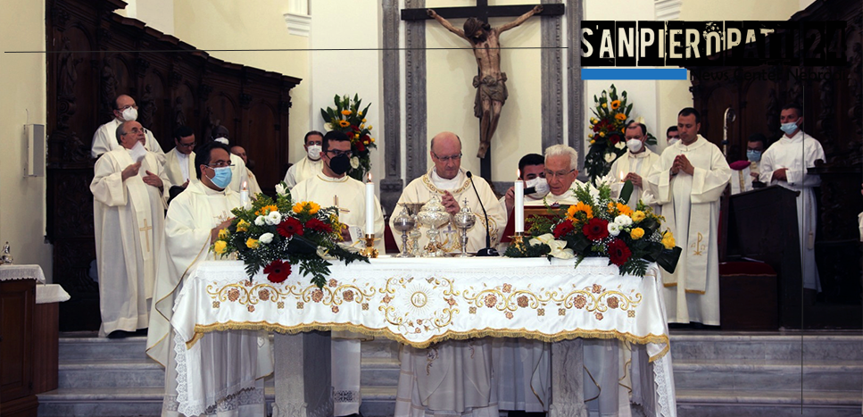 SAN PIERO PATTI – Riaperta la Chiesa Madre San Pancrazio : grande emozione per l’ inaugurazione presieduta da S. E. Mons. Guglielmo Giombanco