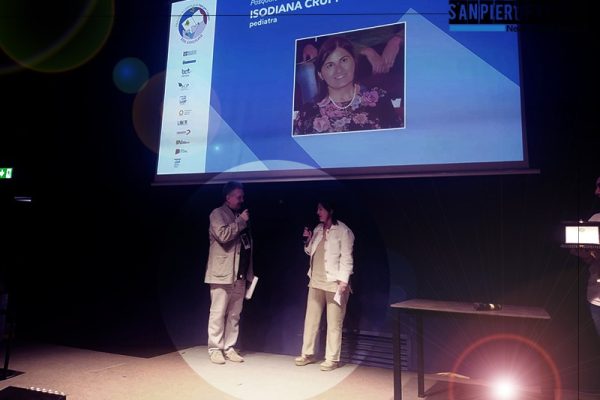 SAN PIERO PATTI – La Pediatra Isodiana Crupi premiata al Salone Internazionale del Libro di Torino